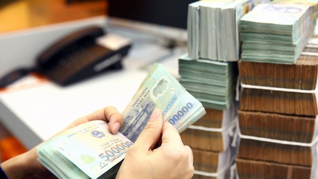 Xây dựng, hoàn thiện các văn bản thực hiện chính sách tiền lương mới