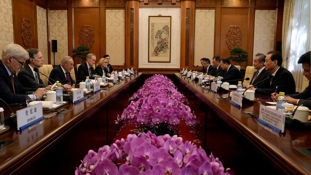 Ngoại trưởng Trung Quốc gặp Thượng nghị sĩ Mỹ, mong muốn quan hệ hai nước trở về ‘quỹ đạo phát triển lành mạnh’