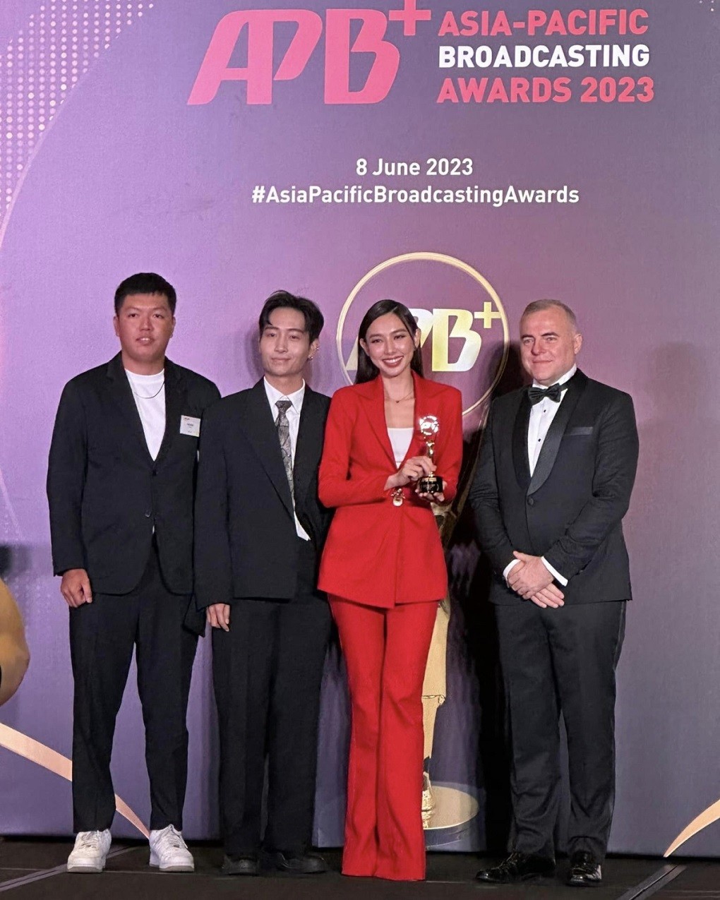 Hoa hậu Thùy Tiên