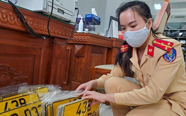 Thời hạn cấp chứng nhận thu hồi đăng ký xe, biển số xe là bao lâu? Thời hạn cấp chứng nhận thu hồi đăng ký xe, biển số xe là bao lâu?