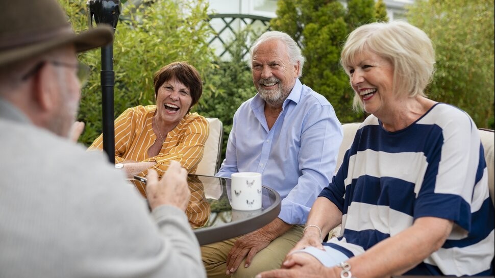 Mặc Fed tăng lãi suất, chi tiêu tiêu dùng vẫn cao ngất, Mỹ đang sở hữu 'vũ khí kinh tế' lợi hại gì?