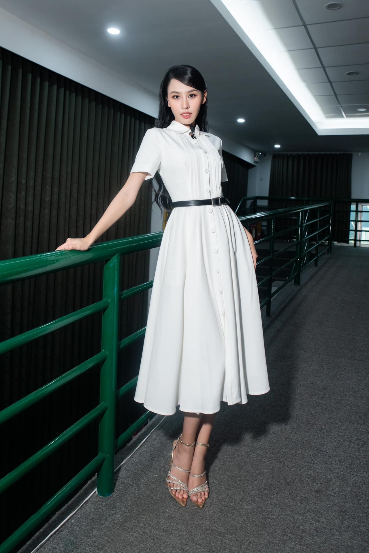 Á hậu Lê Nguyễn Ngọc Hằng dịu dàng, thanh lịch