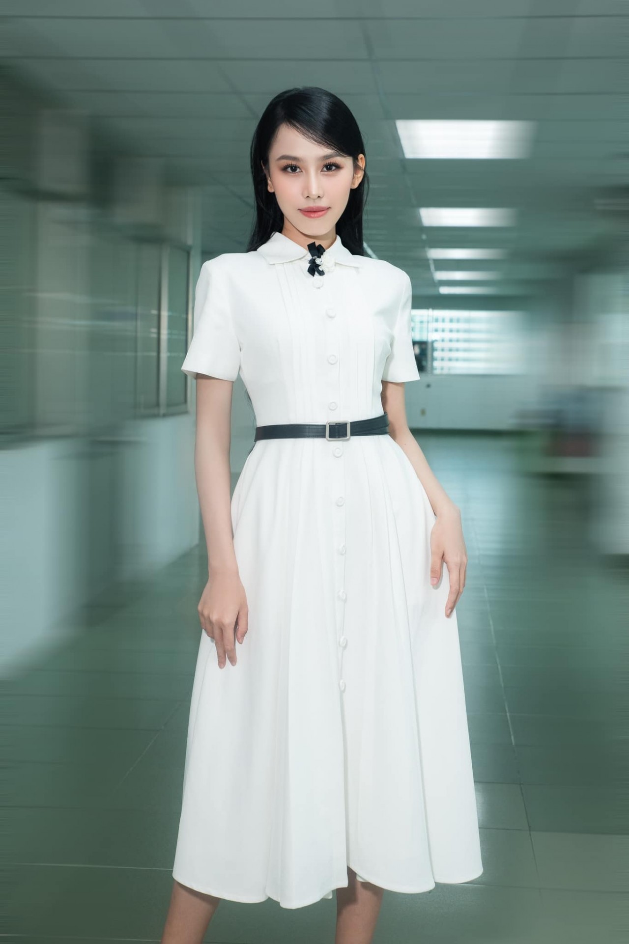 Á hậu Lê Nguyễn Ngọc Hằng dịu dàng, thanh lịch