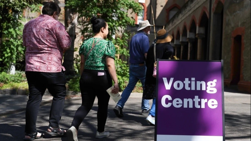 Đa số cử tri Australia không ủng hộ đề xuất công nhận người bản địa