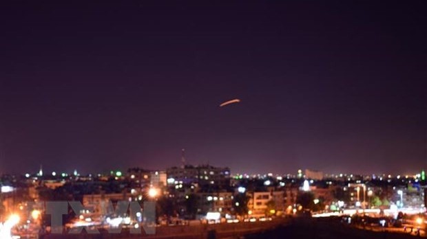 Israel tấn công gây thiệt hại cho sân bay Aleppo của Syria