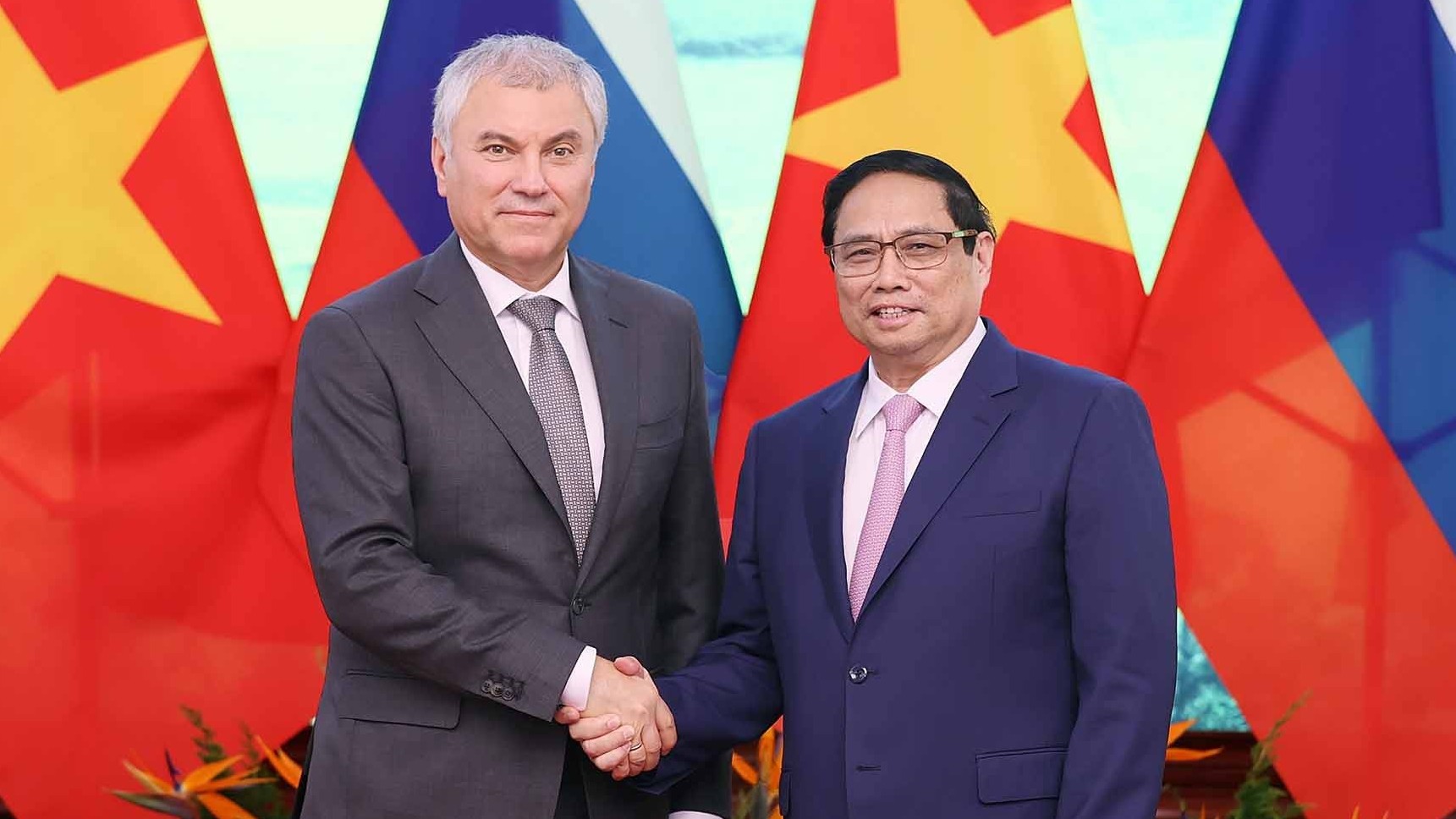 Thủ tướng Phạm Minh Chính hội kiến Chủ tịch Duma quốc gia Quốc hội Liên bang Nga