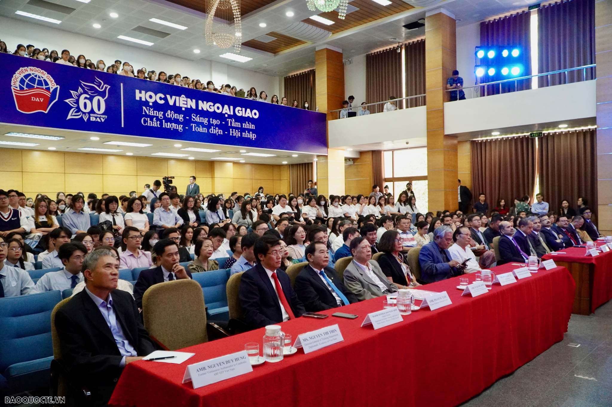 Bộ trưởng Ngoại giao Ấn Độ đối thoại với hàng trăm sinh viên Học viện Ngoại giao