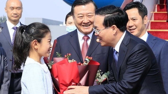 Chủ tịch nước đến Bắc Kinh, Trung Quốc, bắt đầu chuỗi hoạt động tại BRF lần thứ ba