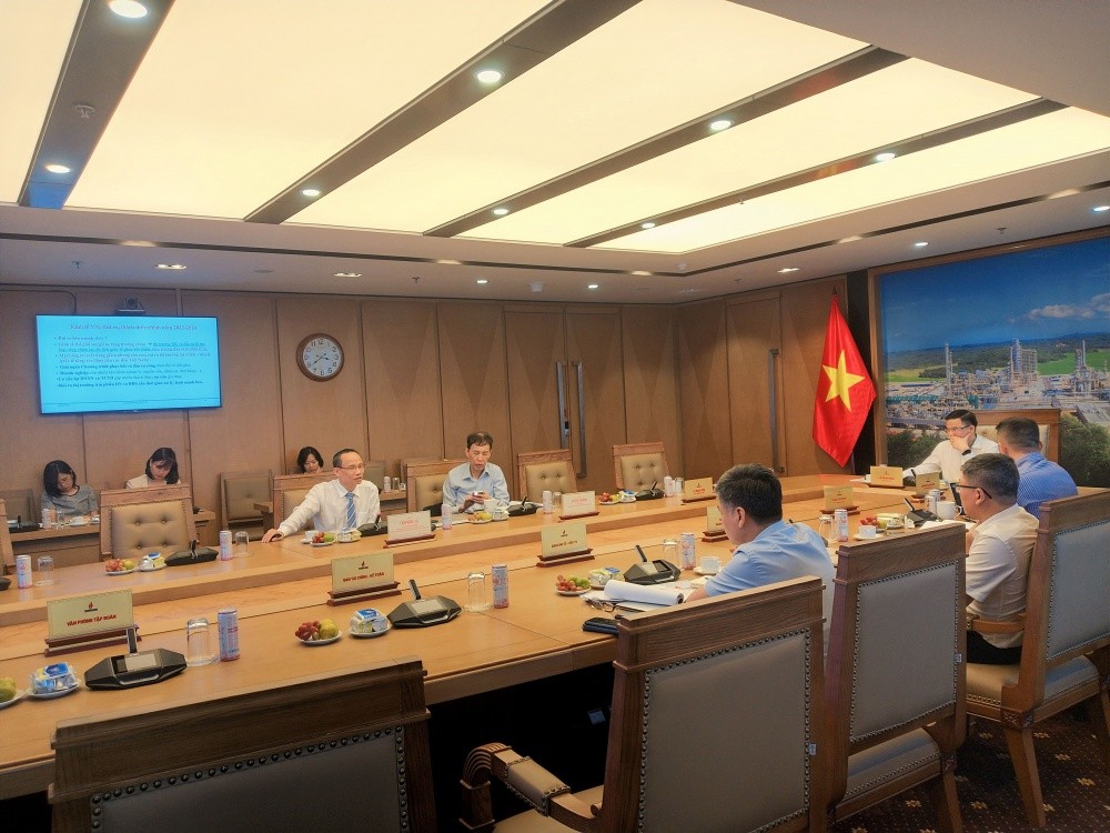 PetroVietnam và các chuyên gia kinh tế cập nhật diễn biến kinh tế vĩ mô, dự báo quý IV/2023 và năm 2024 Các chuyên gia kinh tế và PetroVietnam cập nhật diễn biến kinh tế vĩ mô, dự báo quý IV/2023 và năm 2024
