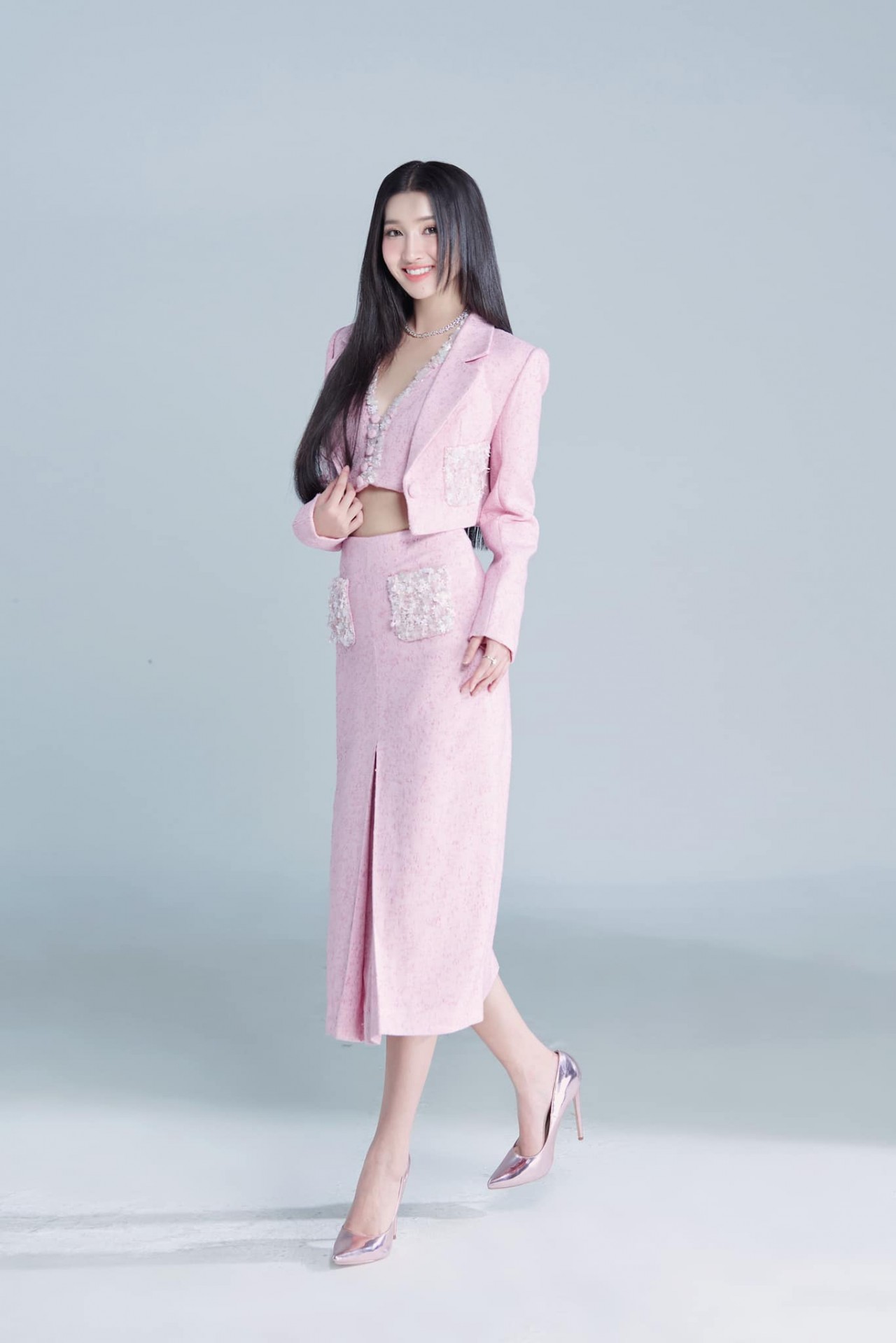 Á hậu Phương Nhi