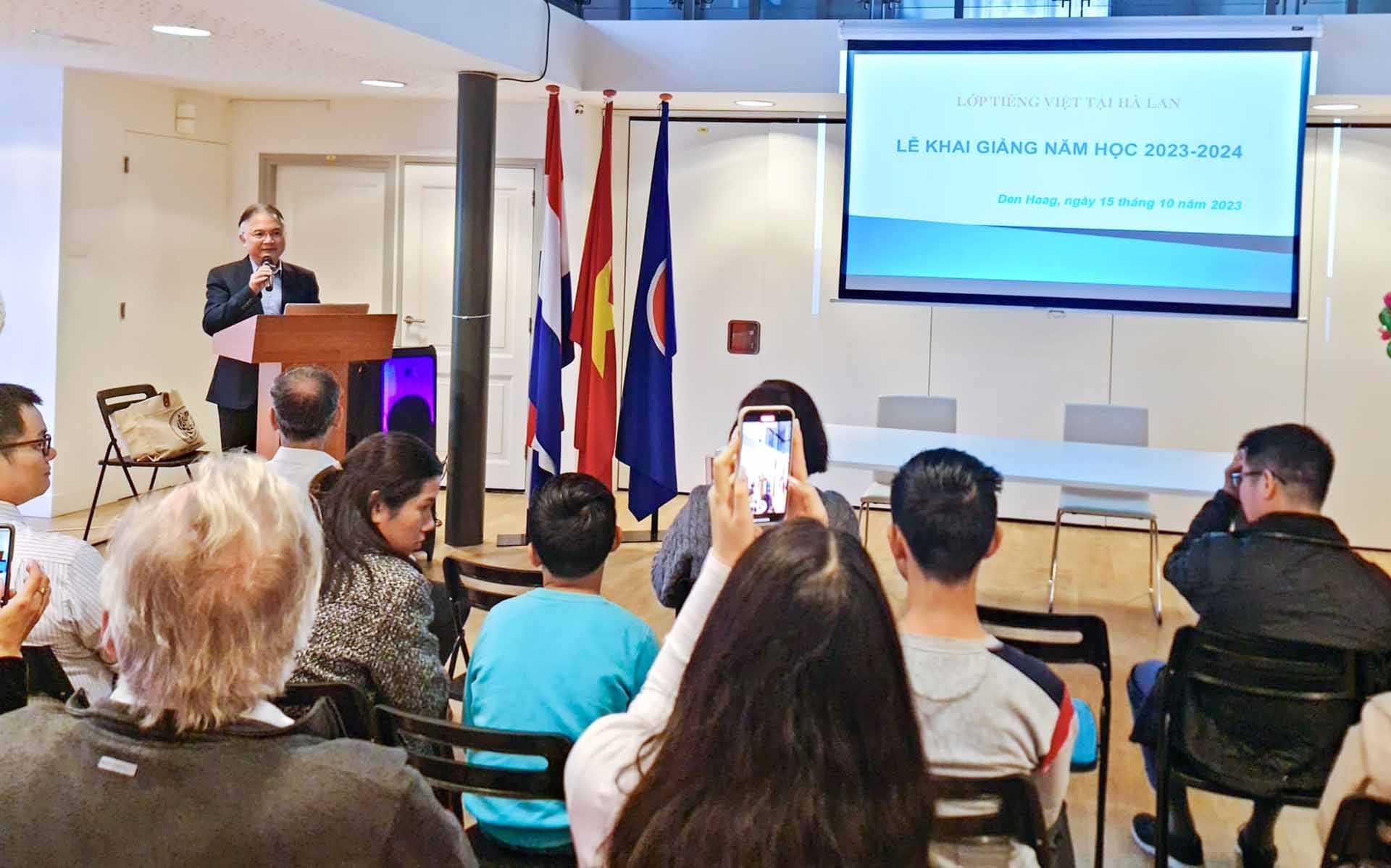 Đại sứ Ngô Hướng Nam phát biểu tại sự kiện.