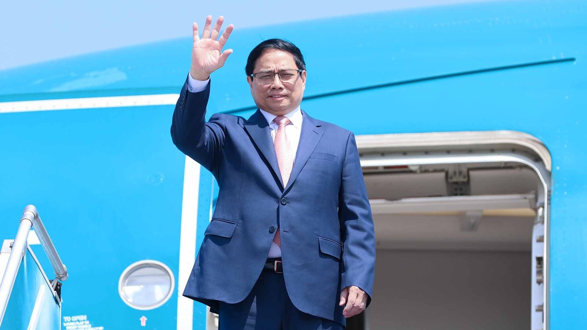 Thủ tướng Phạm Minh Chính lên đường dự Hội nghị cấp cao ASEAN-GCC và thăm Vương quốc Saudi Arabia