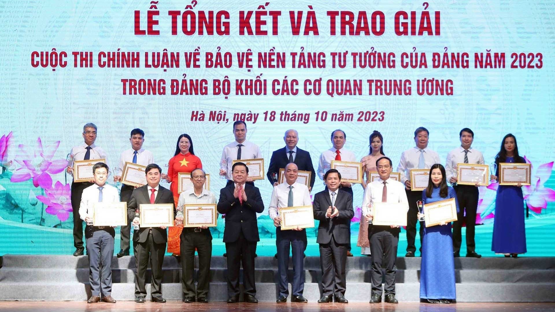 Bộ Ngoại giao giành 4 giải tại Cuộc thi chính luận về bảo vệ nền tảng tư tưởng của Đảng năm 2023