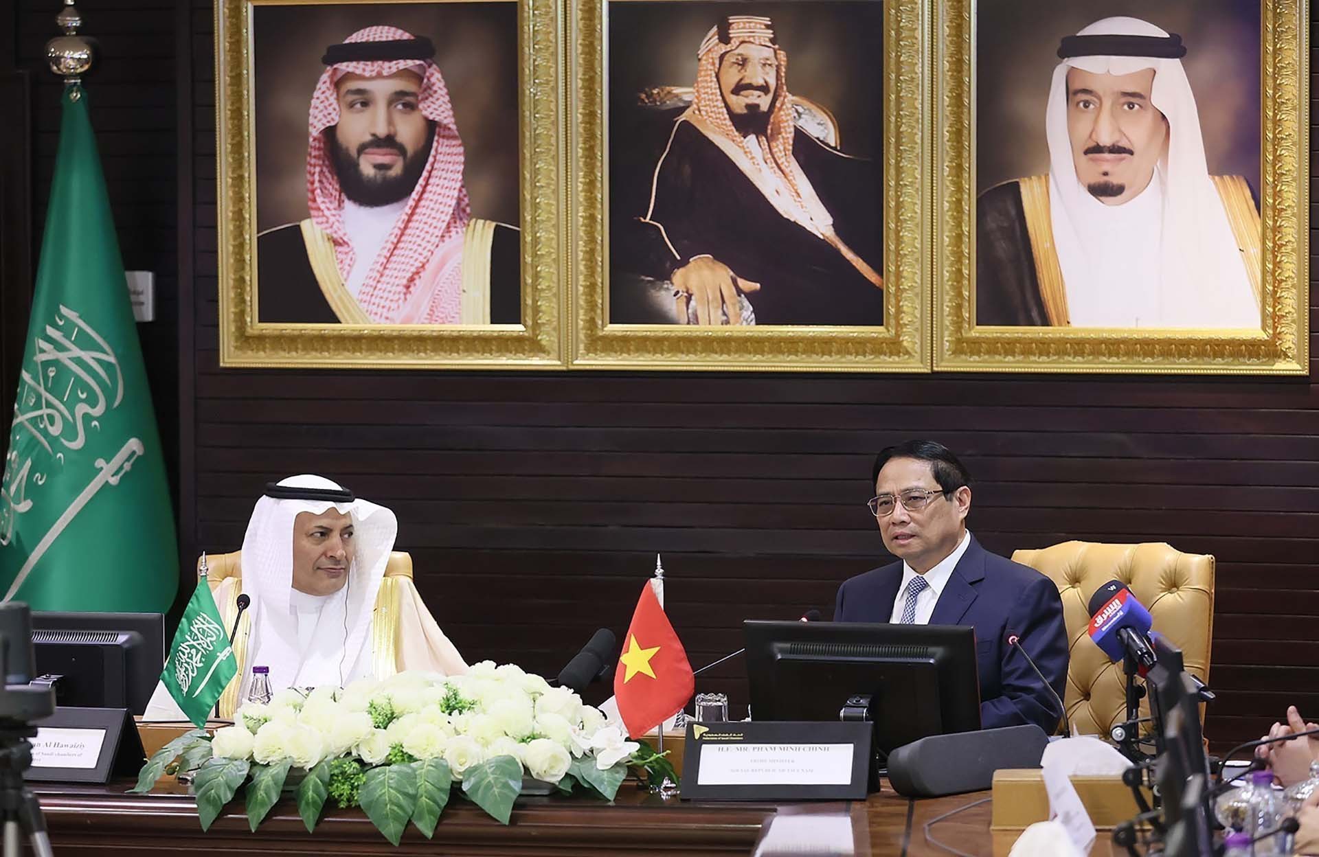 Thủ tướng Phạm Minh Chính dự Diễn đàn doanh nghiệp Việt Nam-Saudi Arabia Thủ tướng Phạm Minh Chính dự Diễn đàn doanh nghiệp Việt Nam-Saudi Arabia