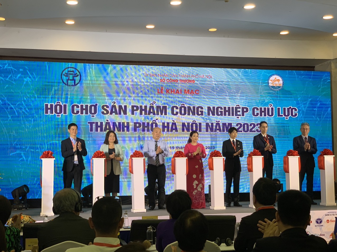 Thúc đẩy phát triển công nghiệp TP. Hà Nội xứng tầm với vai trò, vị trí của Thủ đô Thúc đẩy phát triển công nghiệp TP. Hà Nội xứng tầm với vai trò, vị trí của Thủ đô