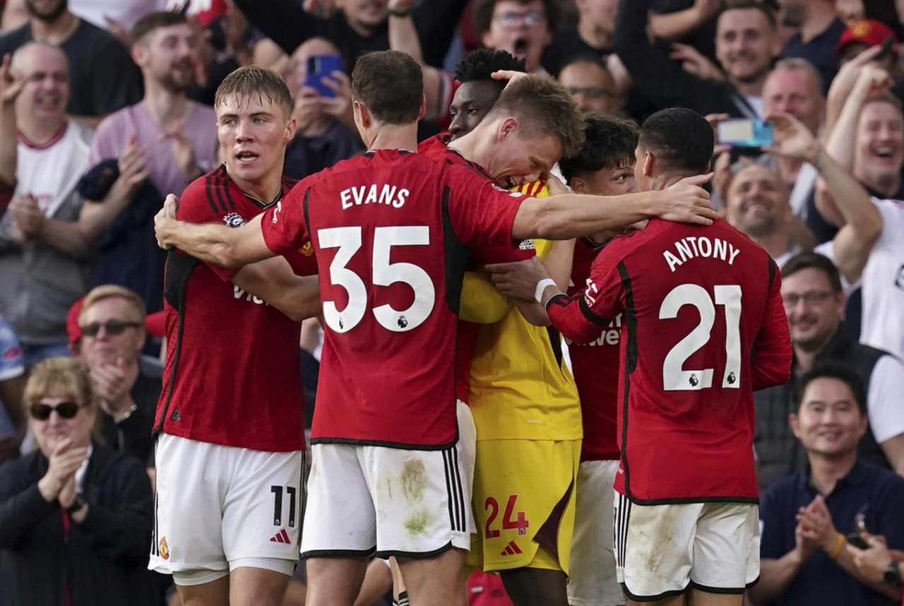 Siêu máy tính dự đoán Man Utd giành chiến thắng ở vòng 9 Premier League Siêu máy tính dự đoán Man Utd giành chiến thắng ở vòng 9 Premier League