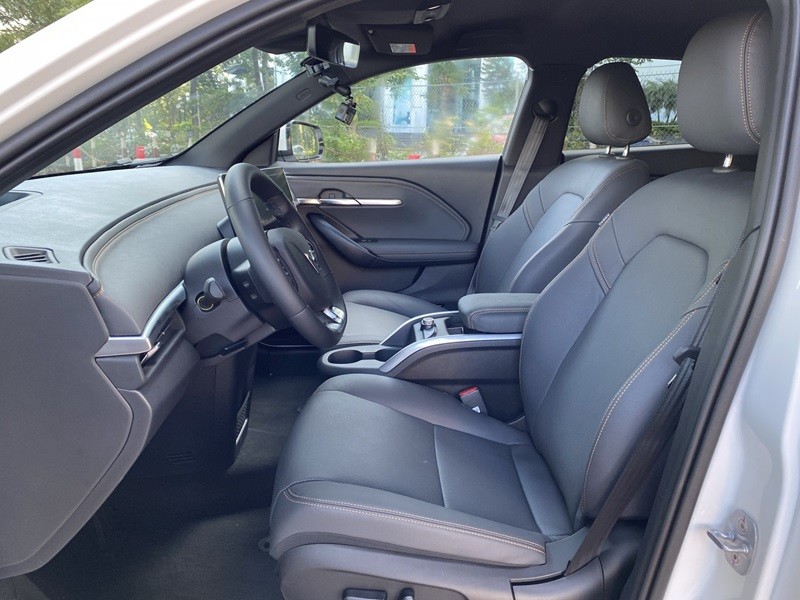 Cận cảnh VinFast VF6 Plus bản ‘tiền thương mại’