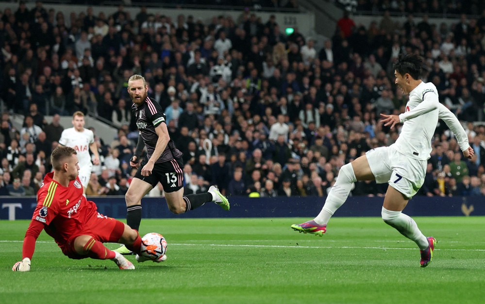 Son Heung Min sớm có cơ hội mở tỷ số đầu trận đấu Tottenham và Fulham.