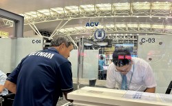 Đội tuyển nữ Việt Nam lên đường sang Uzbekistan, HLV Mai Đức Chung chia sẻ cảm xúc