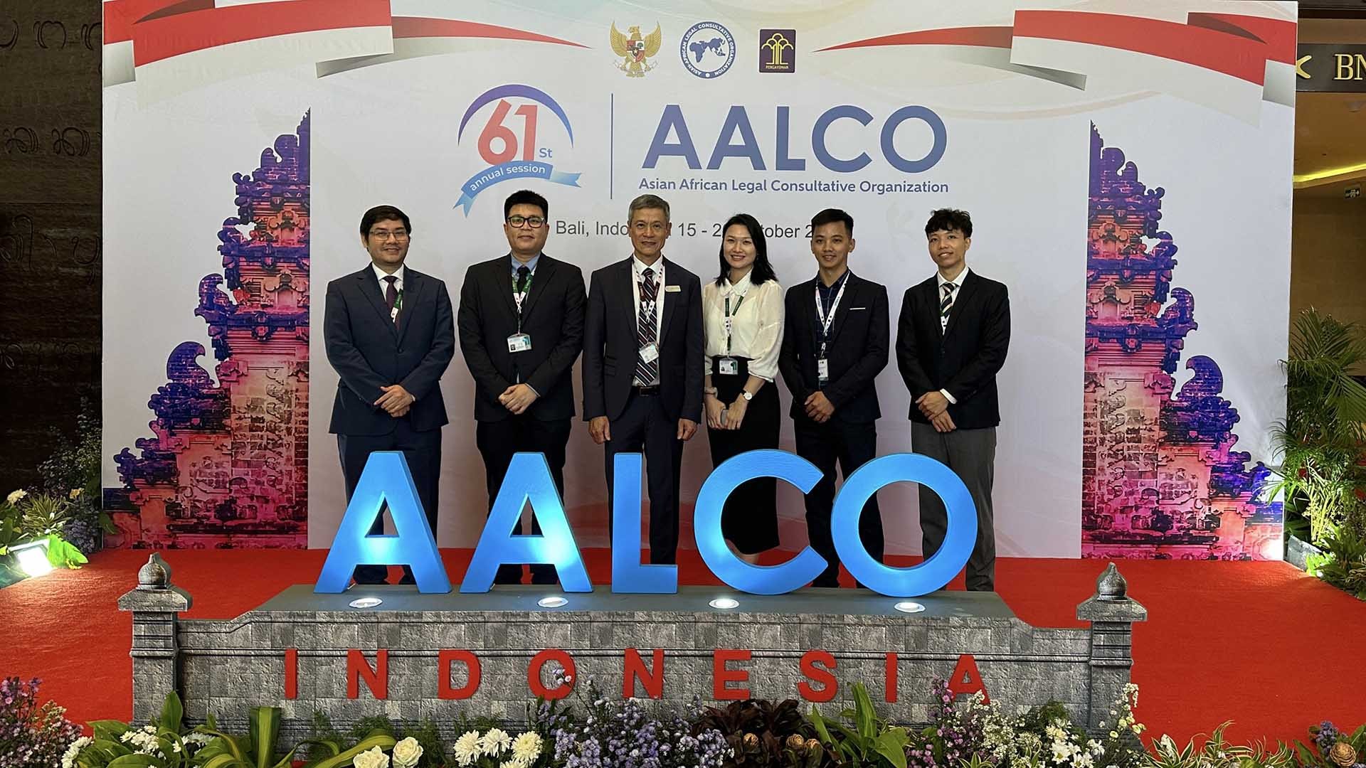 Trợ lý Bộ trưởng Nguyễn Minh Vũ và Đoàn Việt Nam tham dự Hội nghị.