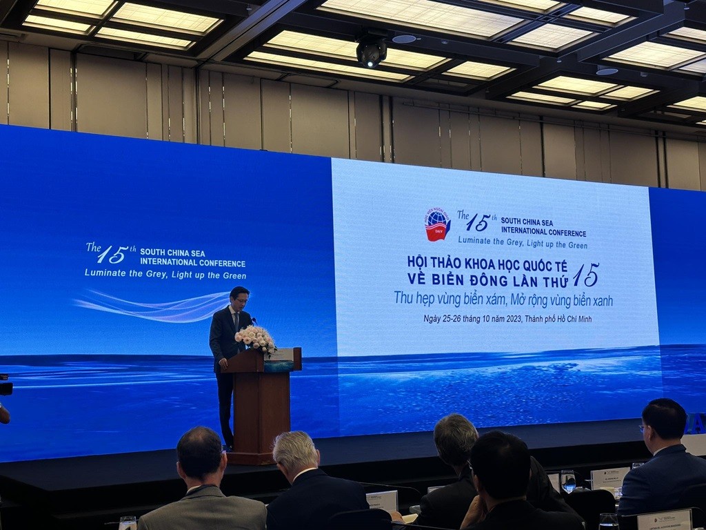 Hội thảo quốc tế về Biển Đông lần thứ 15: 'Phép màu' nào giúp Biển Đông chuyển màu sắc từ 'xám' sang 'xanh'?