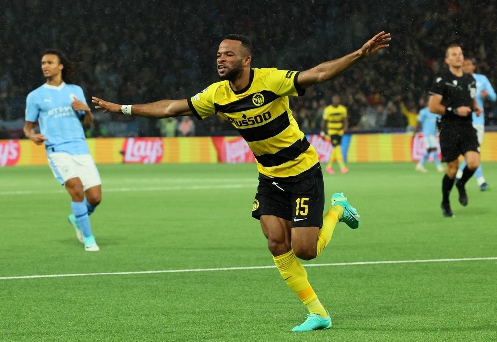 Vòng bảng Champions League 2023/24: Erling Haaland lập cú đúp, Man City thắng trận thứ ba liên tiếp