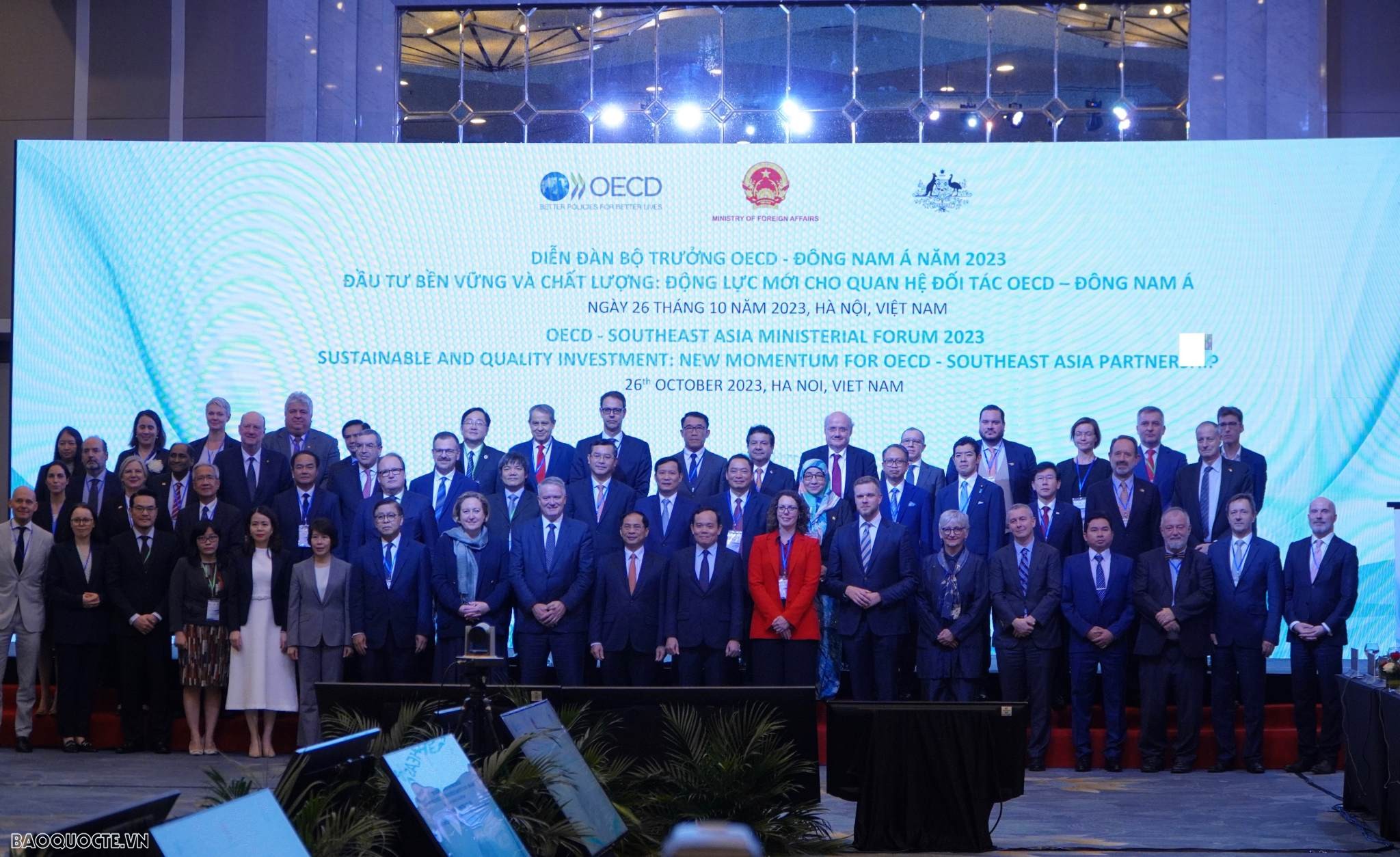 Củng cố nền tảng cho sự phát triển sâu rộng mối quan hệ với OECD và Pháp Củng cố nền tảng cho sự phát triển sâu rộng mối quan hệ với OECD và Pháp