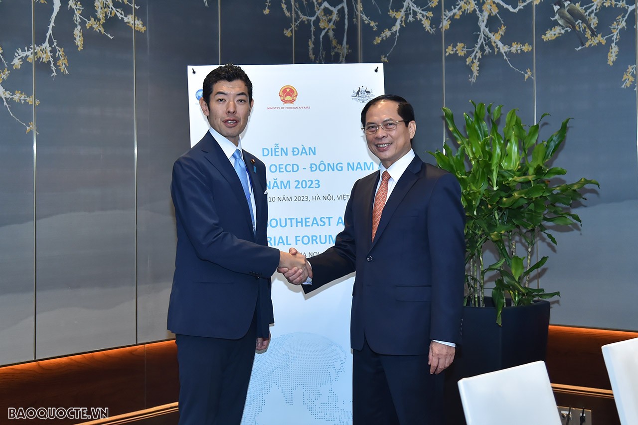 Bộ trưởng Ngoại giao Bùi Thanh Sơn phát biểu bế mạc Diễn đàn Bộ trưởng OECD - Đông Nam Á năm 2023 với chủ đề “Đầu tư bền vững và chất lượng: Động lực Bộ trưởng Ngoại giao Bùi Thanh Sơn phát biểu bế mạc Diễn đàn Bộ trưởng OECD - Đông Nam Á năm 2023 với chủ đề “Đầu tư bền vững và chất lượng: Động lực