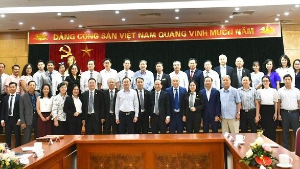 Bàn giải pháp hỗ trợ pháp lý cho người Việt Nam ở nước ngoài