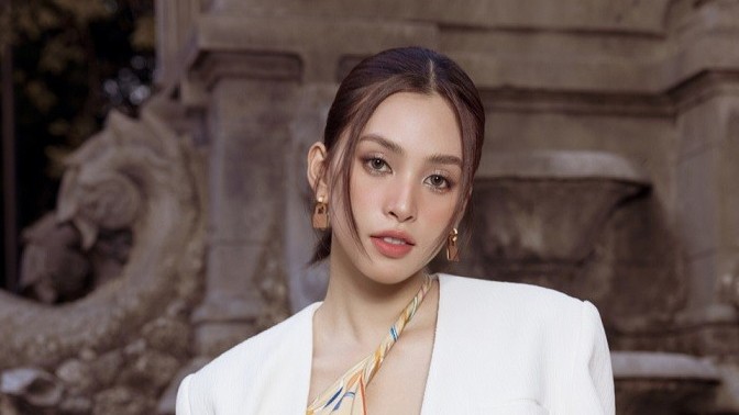 Hoa hậu Tiểu Vy, Lương Thùy Linh, Thùy Tiên diện mạo xinh đẹp dự sự kiện thời trang