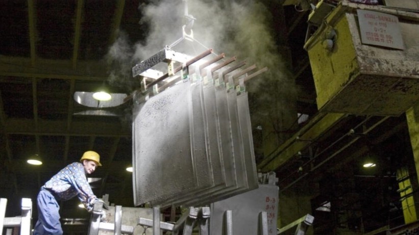 Lách cấm vận, các tập đoàn lớn vẫn tìm đến nguồn cung kim loại hiếm từ Nga