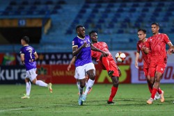 Vòng 2 V-League 2023/24: CLB Nam Định vươn lên đứng đầu bảng xếp hạng, CLB Hà Nội bất ngờ thua đậm CLB Hải Phòng