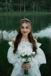 Siêu mẫu Thanh Hằng 'xả' ảnh cưới đẹp như mơ