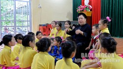 Gìn giữ ngôn ngữ dân tộc Tày, Nùng ở xứ Lạng