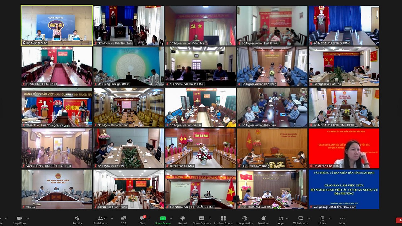 Giao ban làm việc giữa Bộ Ngoại giao với các cơ quan ngoại vụ địa phương Giao ban làm việc giữa Bộ Ngoại giao với các cơ quan ngoại vụ địa phương