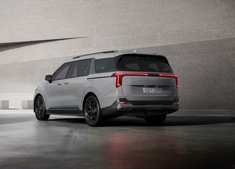 Cận cảnh Kia Carnival 2024 vừa ra mắt với nhiều nâng cấp đáng giá