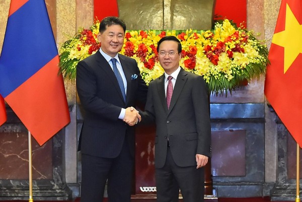 Chủ tịch nước Võ Văn Thưởng chủ trì lễ đón và hội đàm với Tổng thống Mông Cổ Ukhnaagiin Khurelsukh