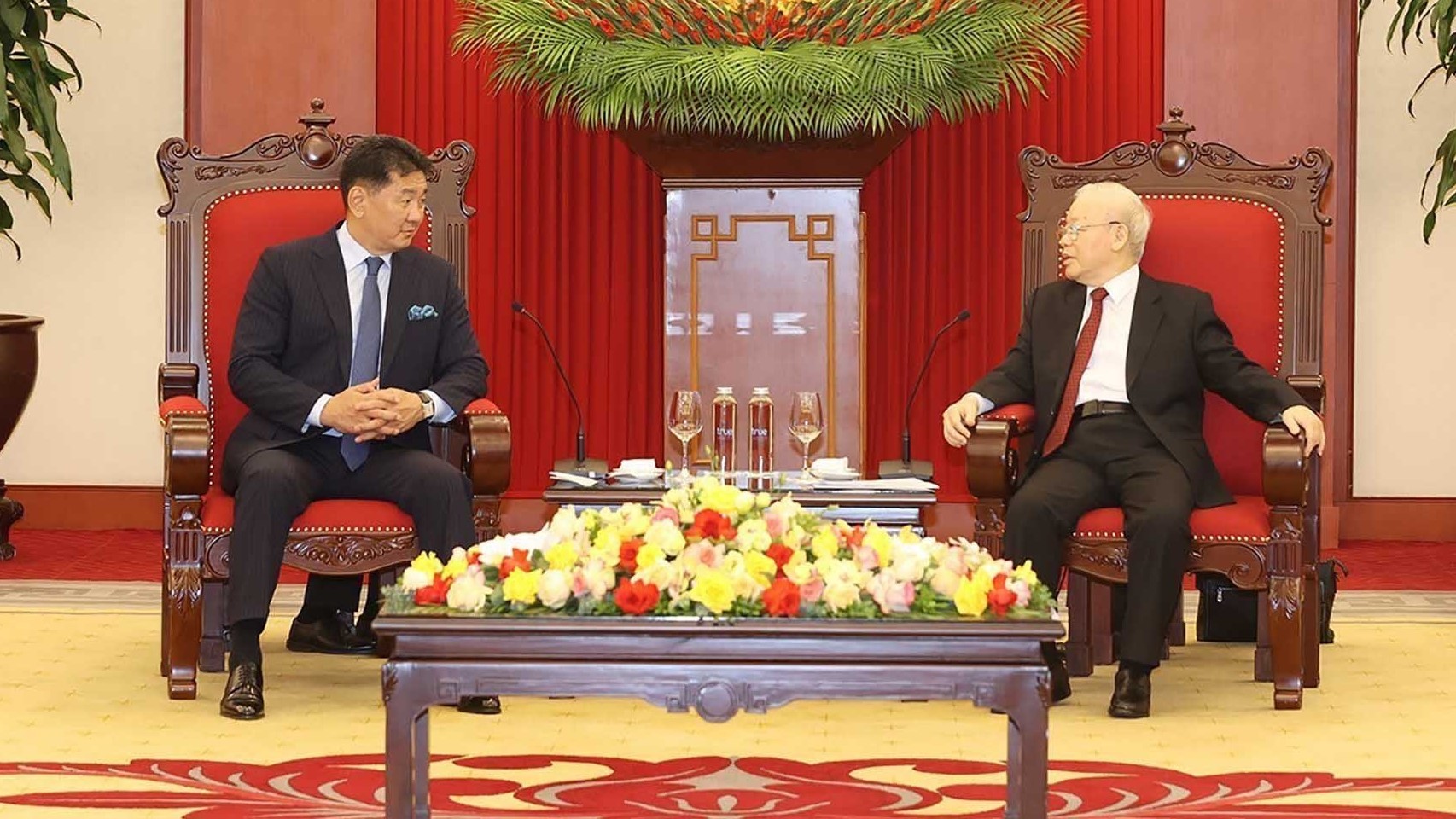 Tổng Bí thư Nguyễn Phú Trọng tiếp Tổng thống Mông Cổ Ukhnaagiin Khurelsukh