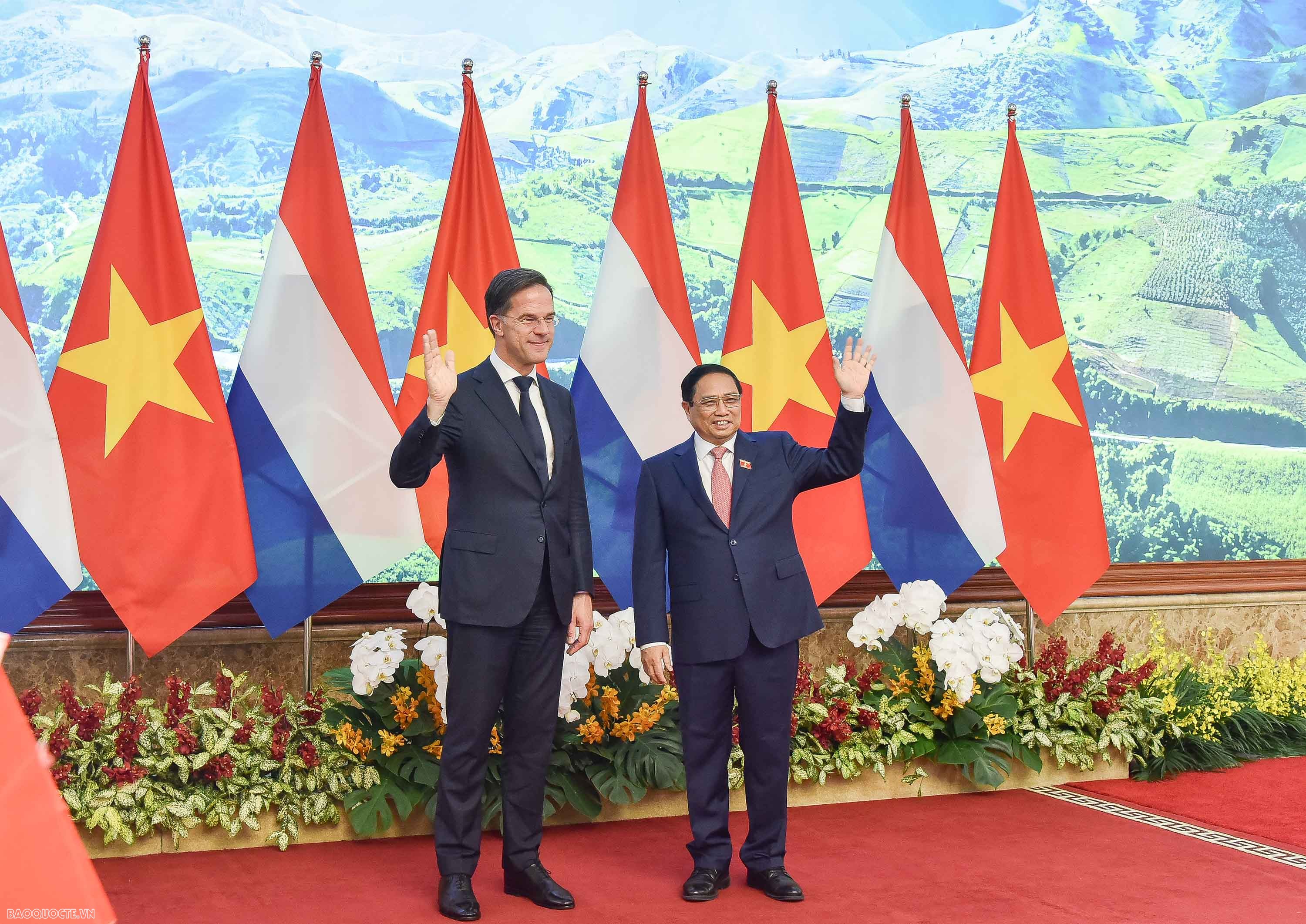 Thủ tướng Phạm Minh Chính chủ trì lễ đón chính thức Thủ tướng Hà Lan Mark Rutte