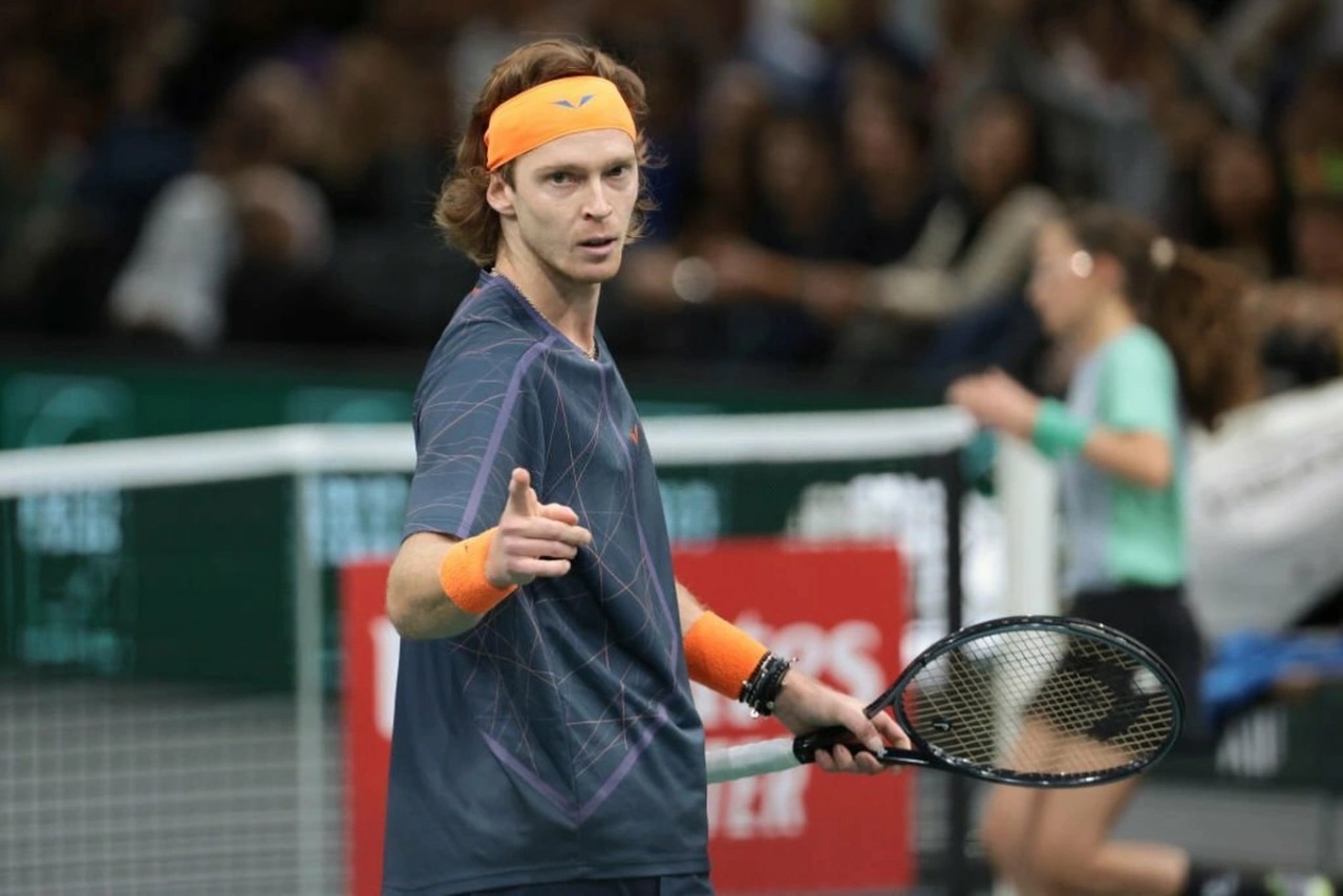 Rublev thiếu ổn định ở những thời điểm quan trọng. (Nguồn: Getty) Rublev thiếu ổn định ở những thời điểm quan trọng. (Nguồn: Getty)