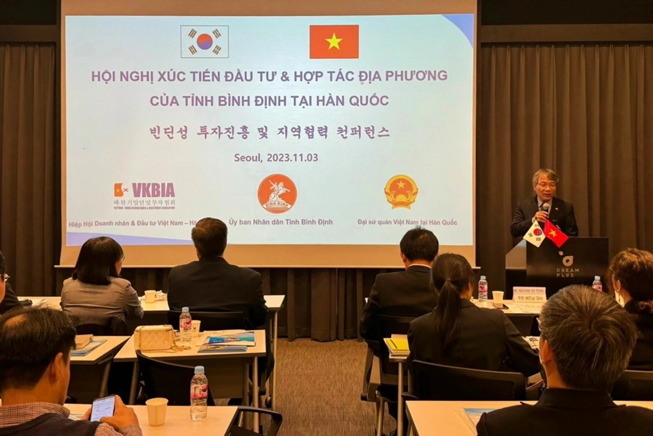 Hội nghị xúc tiến đầu tư và hợp tác địa phương tỉnh Bình Định tại Hàn Quốc (Ảnh: Lê Anh). Hội nghị xúc tiến đầu tư và hợp tác địa phương tỉnh Bình Định tại Hàn Quốc (Ảnh: Lê Anh).