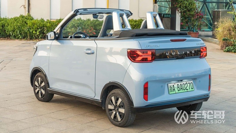 Cận cảnh Wuling Mini EV Cabrio - mẫu xe điện mui trần độc đáo của Trung Quốc