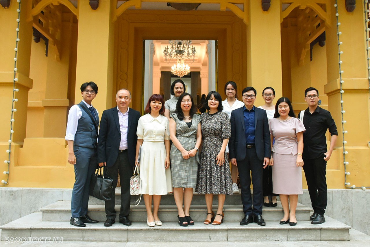 Bộ Ngoại giao luôn khuyến khích và trân trọng những đóng góp của trí thức kiều bào hướng về quê hương