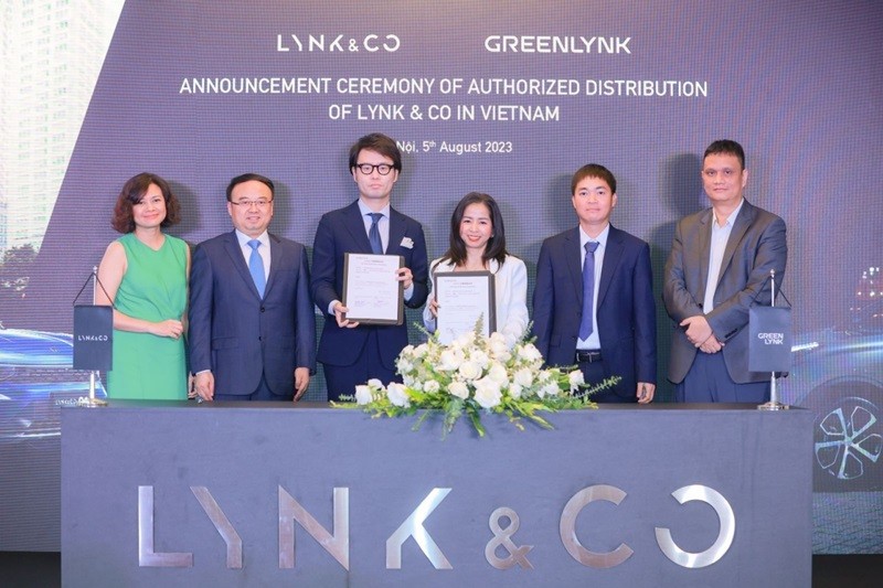 Lynk & Co Automobile International Sales Co.Ltd (Lynk & Co) đã tổ chức Lễ công bố phân phối chính thức Lynk & Co tại Việt Nam với Công ty cổ phần GreenLynk Automotives vào ngày 5/8. Lynk & Co Automobile International Sales Co.Ltd (Lynk & Co) đã tổ chức Lễ công bố phân phối chính thức Lynk & Co tại Việt Nam với Công ty cổ phần GreenLynk Automotives vào ngày 5/8.