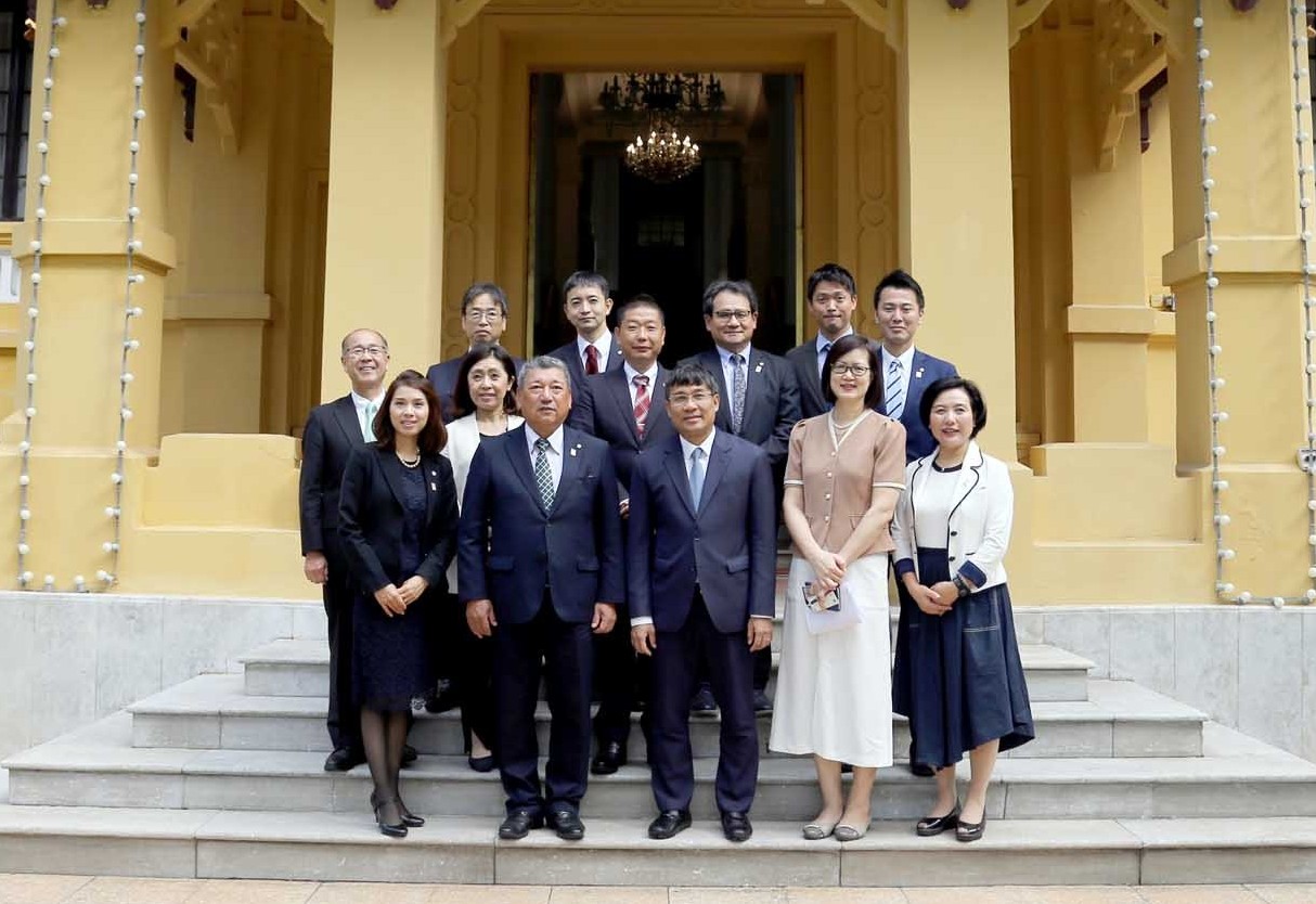Thứ trưởng Thường trực Ngoại giao Nguyễn Minh Vũ tiếp đoàn Liên minh nghị sĩ hữu nghị Nhật-Việt tỉnh Osaka, Nhật Bản