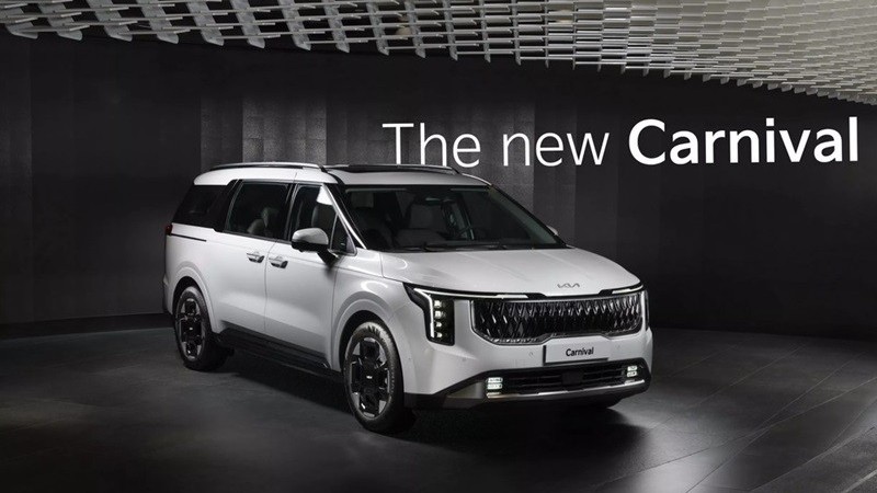 Cận cảnh Kia Carnival phiên bản mới vừa công bố, giá từ 26.600 USD