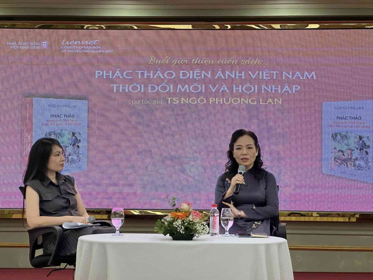 Phác thảo điện ảnh Việt Nam thời đổi mới và hội nhập: Cuốn sách chứa đầy tâm huyết của tác giả trong 30 năm gắn bó và cống hiến Phác thảo điện ảnh Việt Nam thời đổi mới và hội nhập: Cuốn sách chứa đầy tâm huyết của tác giả trong 30 năm gắn bó và cống hiến