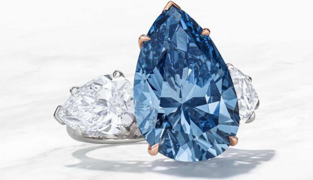 Thụy Sỹ: Viên kim cương xanh đặc biệt quý hiếm được bán với giá hơn 40 triệu USD