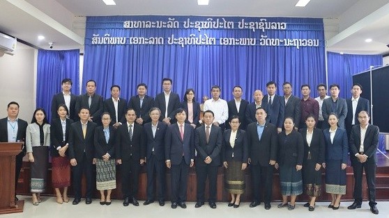 Đào tạo bồi dưỡng phương pháp nghiên cứu quan hệ quốc tế cho cán bộ Lào