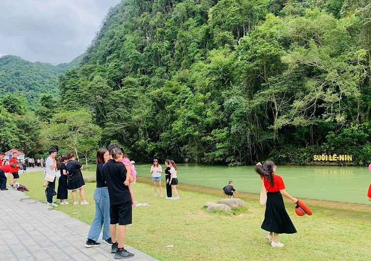 Vẻ đẹp non nước Cao Bằng trong sắc Thu